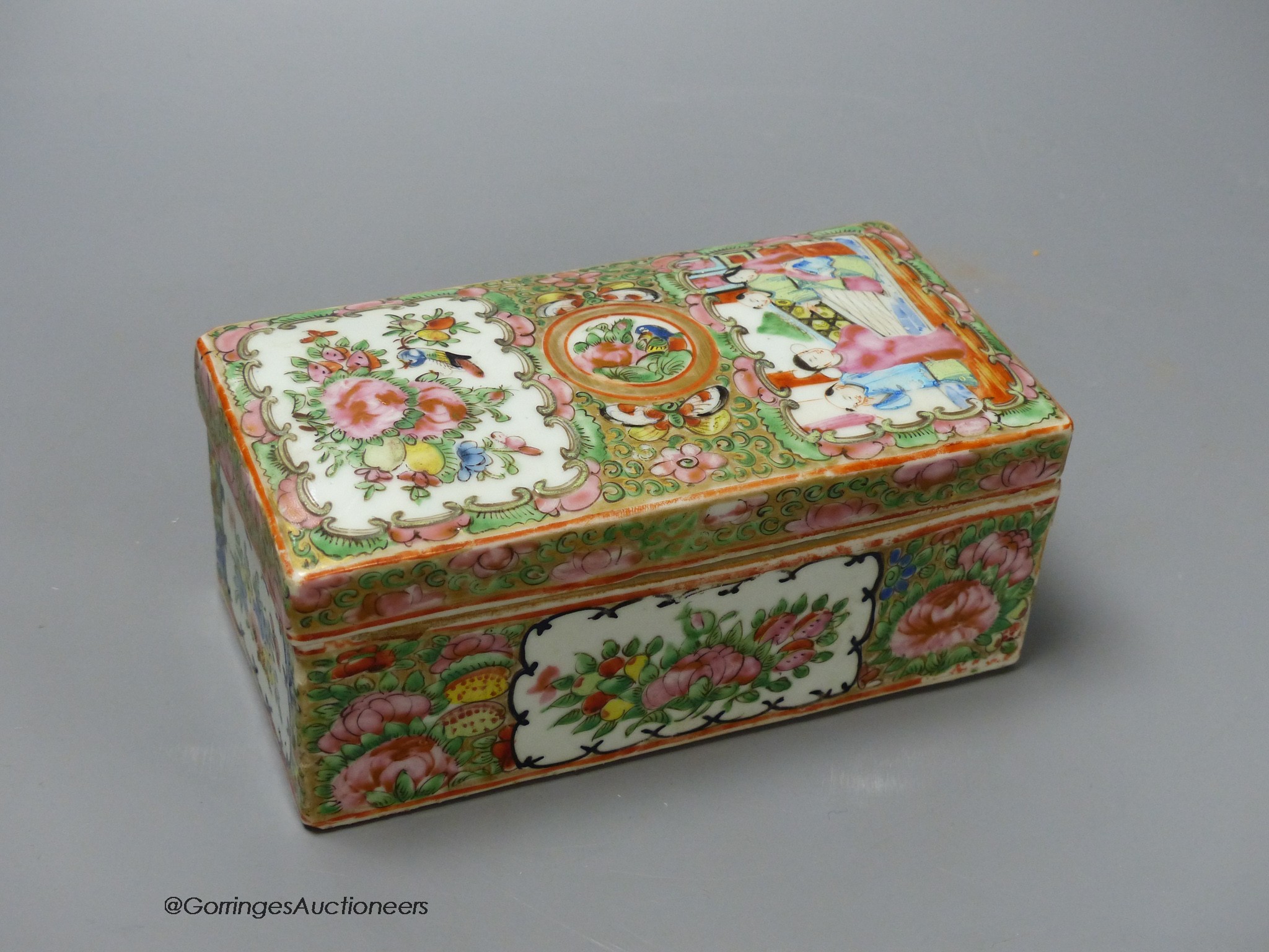 A Chinese famille rose pen box and cover, c.1900, 18cm wide